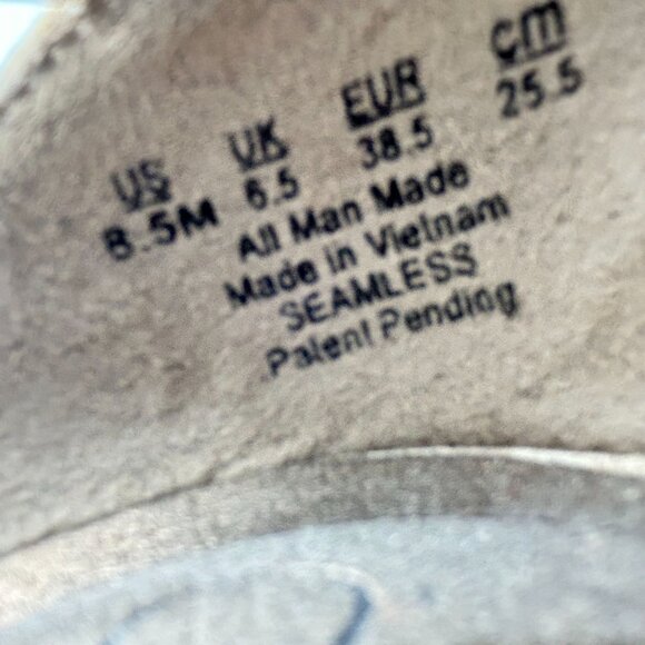 LifeStride Flex Seamless Beige Faux Snakeskin Heels Crisscross Strap 8.5 Pointed - Picture 6 of 9